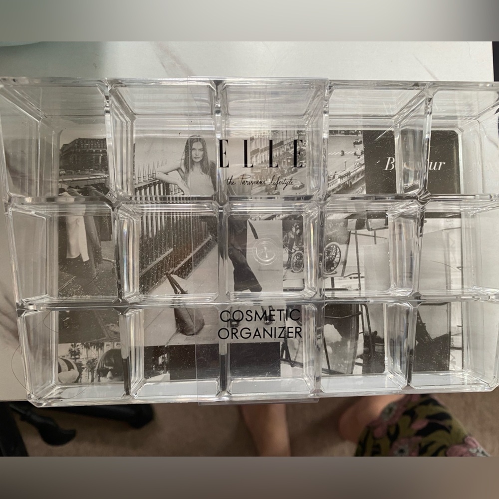 Elle Clear Cosmetic Organizer